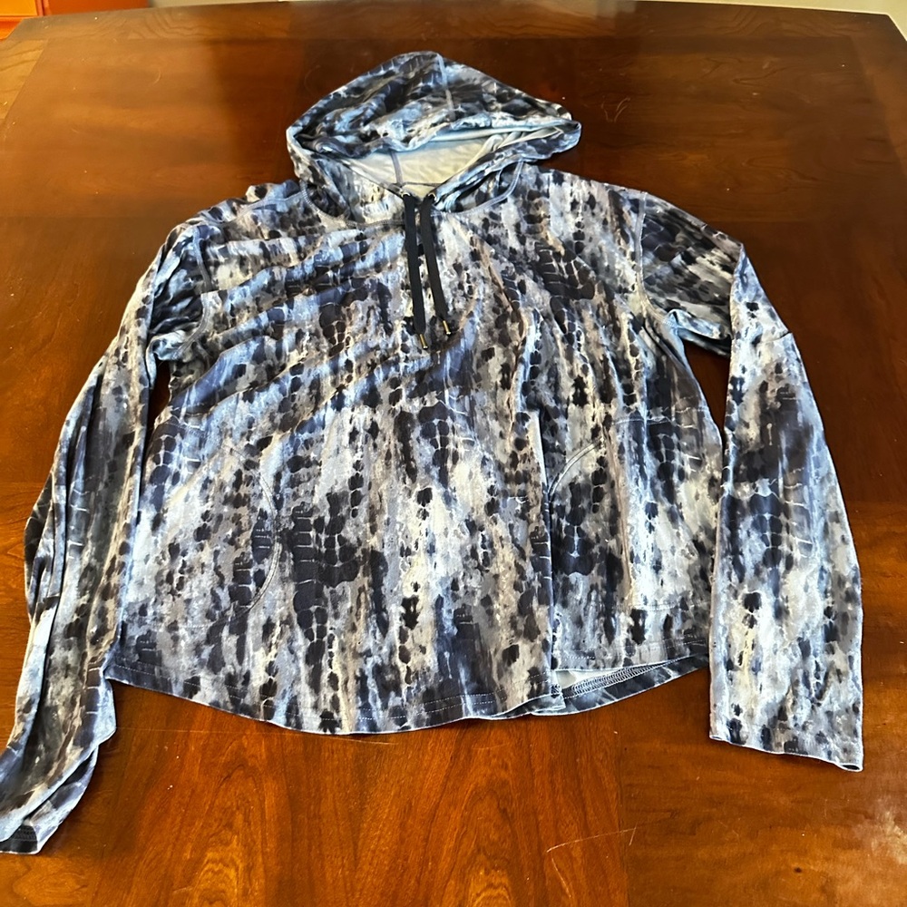 Old Navy Women’s Active Breathe On Gray Hoodie Size L
